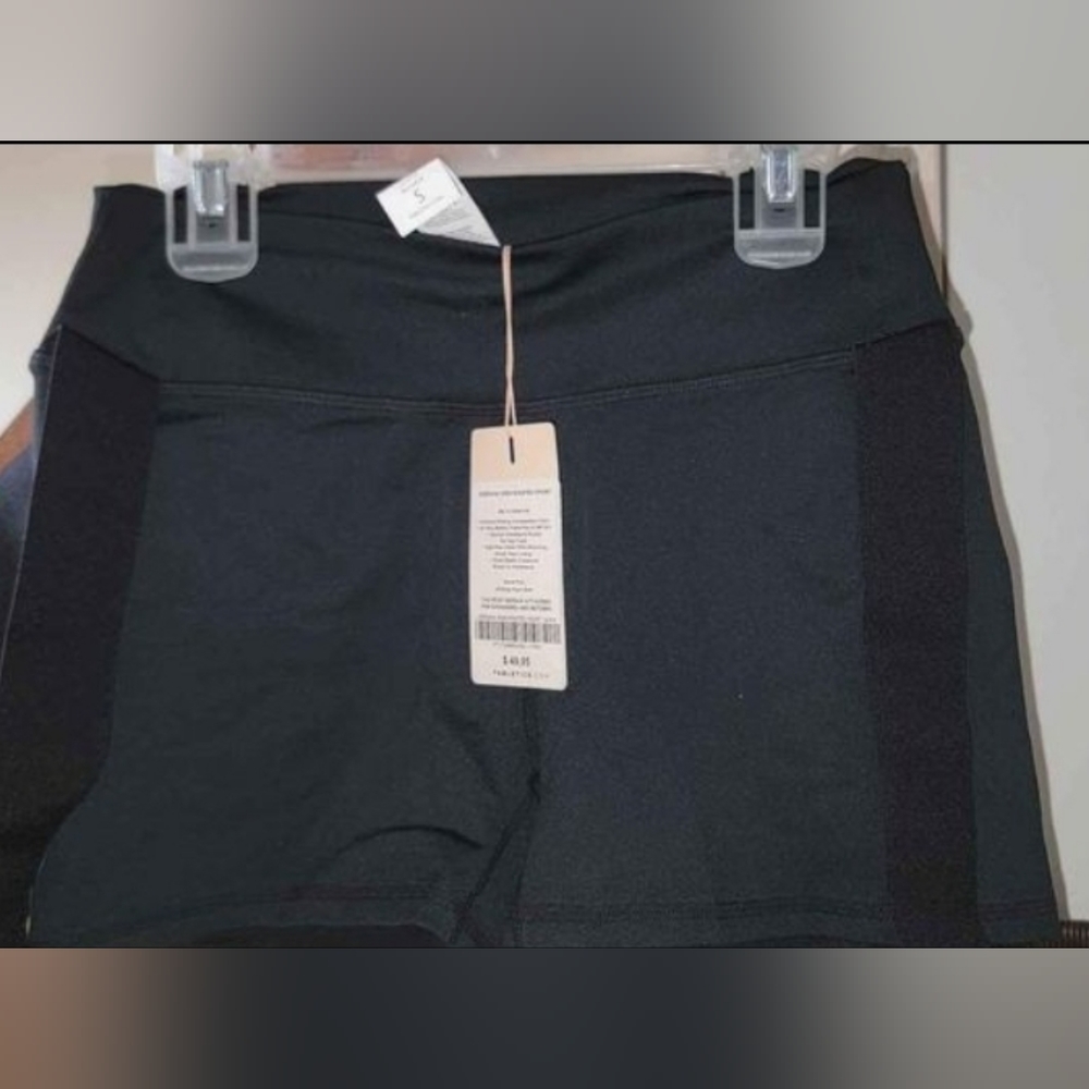 Fabletics Demi Lovato Jordana Shorts Black Size S